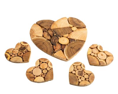 Dřevěná dekorativní srdce (set 5 ks) – Ruční výroba